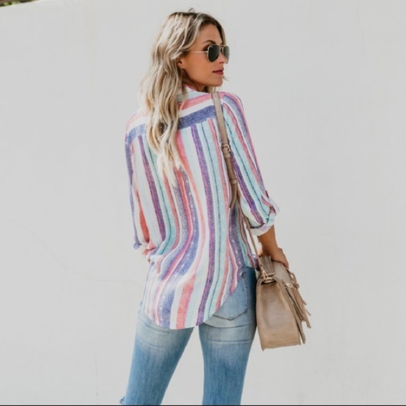 Tuscan Skies Button Up Top - Picture 3 of 7